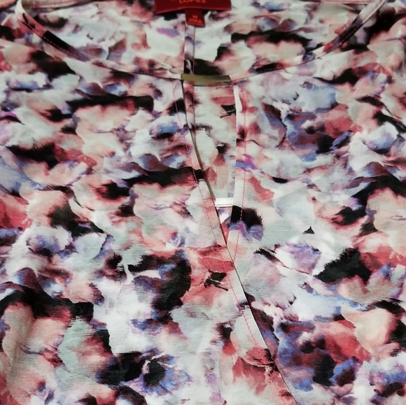 🔥$6 ADD TO BUNDLE/$10..Pastel JENNIFER LOPEZ Floral Wrap Blouse-M - Picture 3 of 7
